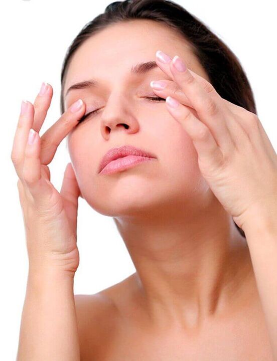 skin massage around the eyes for rejuvenation